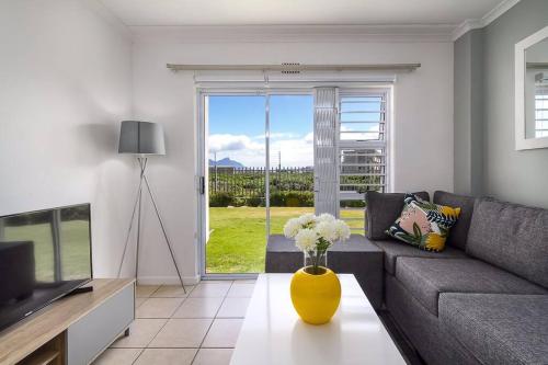 Ocean Breeze Muizenberg Cape Town — 4-Star Luxury Hotel in Cape Town, South Africa