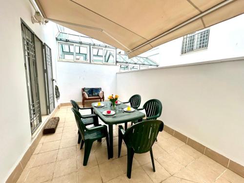 Gatu Faro Con Parking Gratis Preferente Para Mayores de 21 Anos Y Familias in El Puerto De Santa Maria, Spain