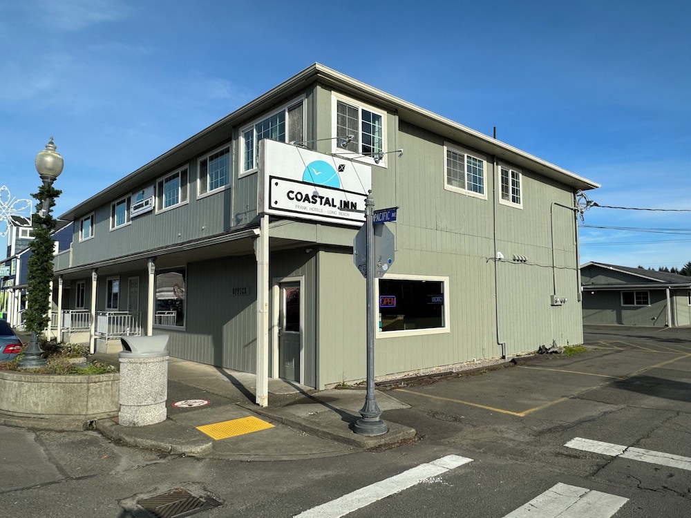 The Coastal Inn and Suites - photo 160