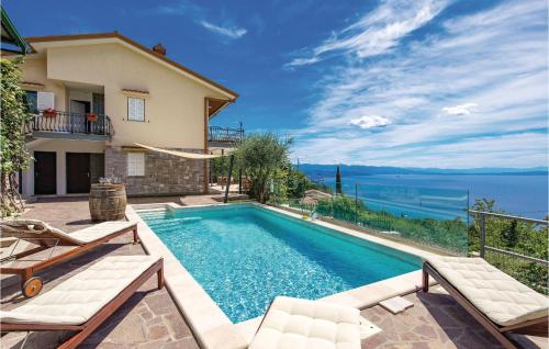 Gorgeous Apartment In Matulji With Wifi — 4-Star Luxury Hotel in Matulji, Croatia