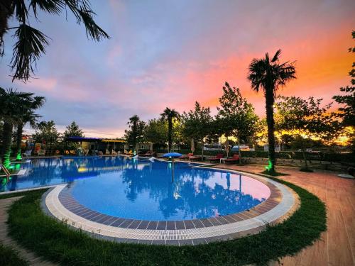 Hotel Qetesia Te Indriti in Velipoje, Albania