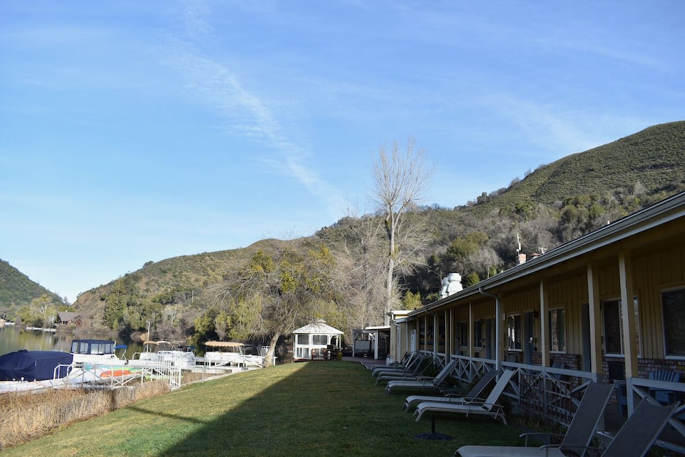 The Lodge At Blue Lakes - photo 48