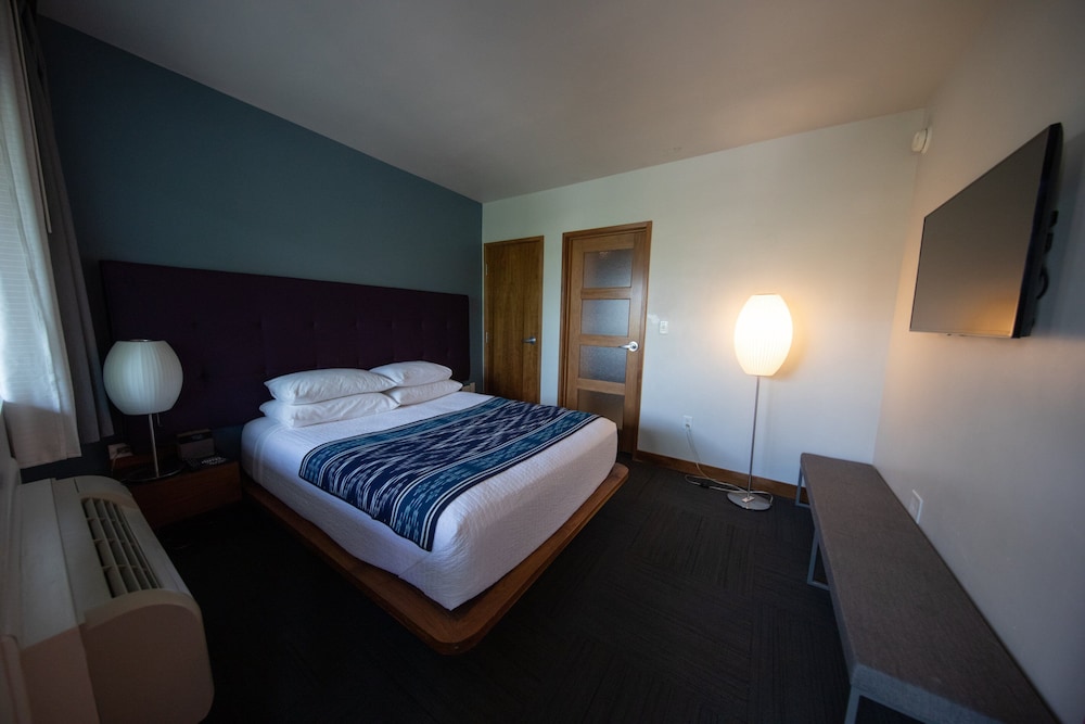 Modern Hotel - photo 32