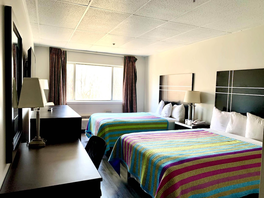 Tappan Zee Hotel - photo 6