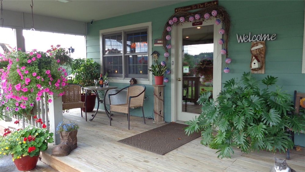 The Garrett Inn - photo 57
