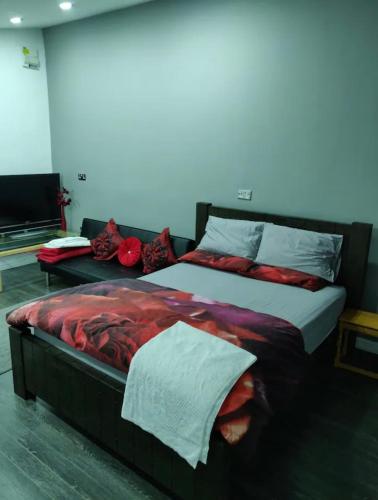 Rooms For Rent In Solihull — Solihull