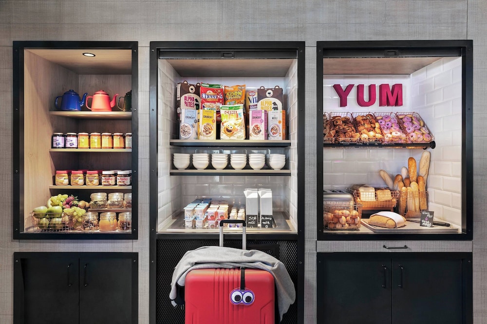 מזון ומשקאות