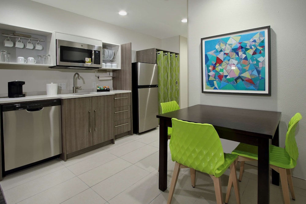 Home2 Suites by Hilton Beaumont - photo 34