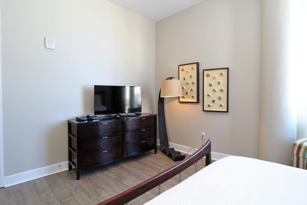 Capri 302 — Pensacola — photo 4