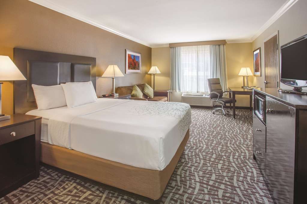 La Quinta Inn & Suites by Wyndham Moab - photo 15