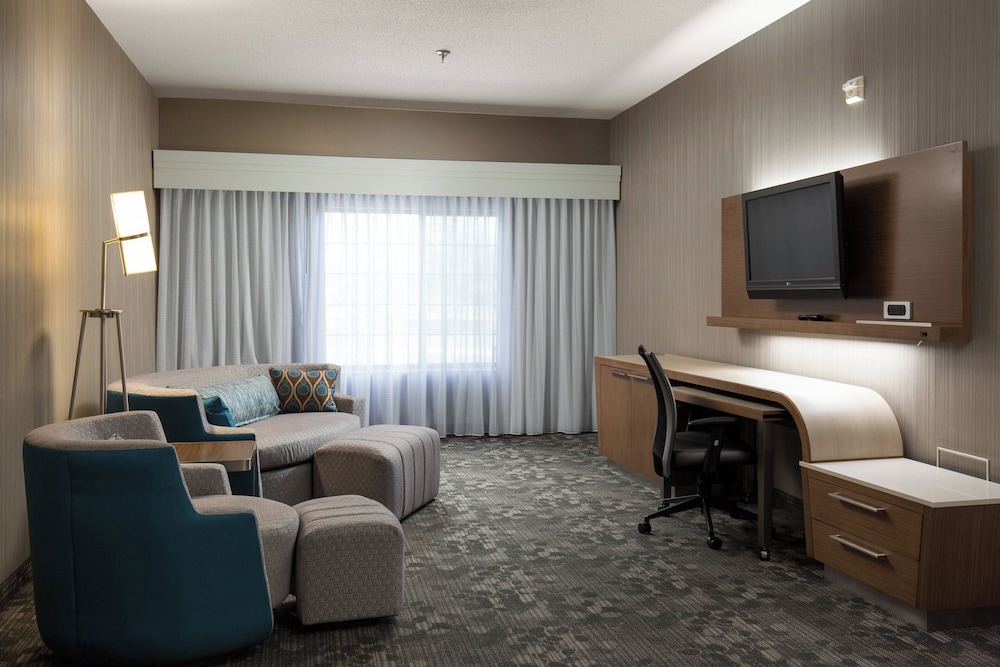 Courtyard by Marriott Kansas City East Blue Springs - photo 12