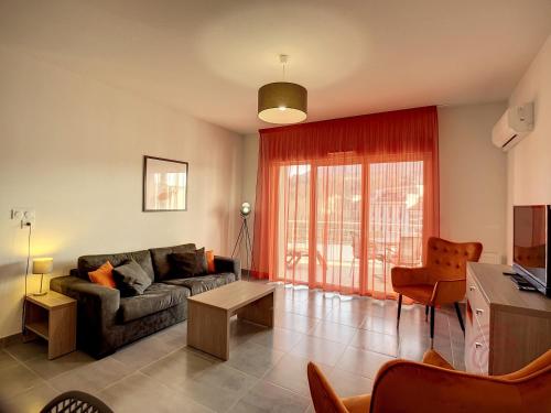 Appartement Lamalou les Bains 3 pièces 4 personnes FR 1 451 7 — 4-Star Luxury Hotel in Lamalou-Les-Bains, France