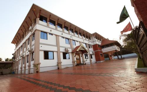 Hotel Chithrapuri - last minute hotel in Parli Vaijnath