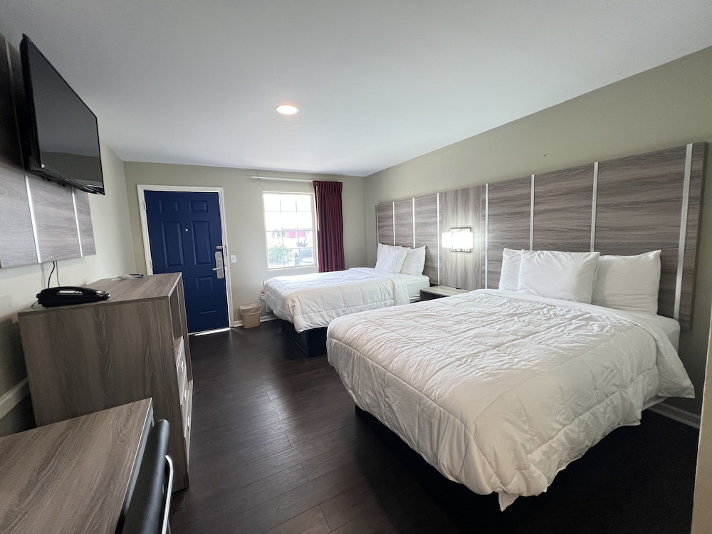 Travelodge by Wyndham Santee - photo 7
