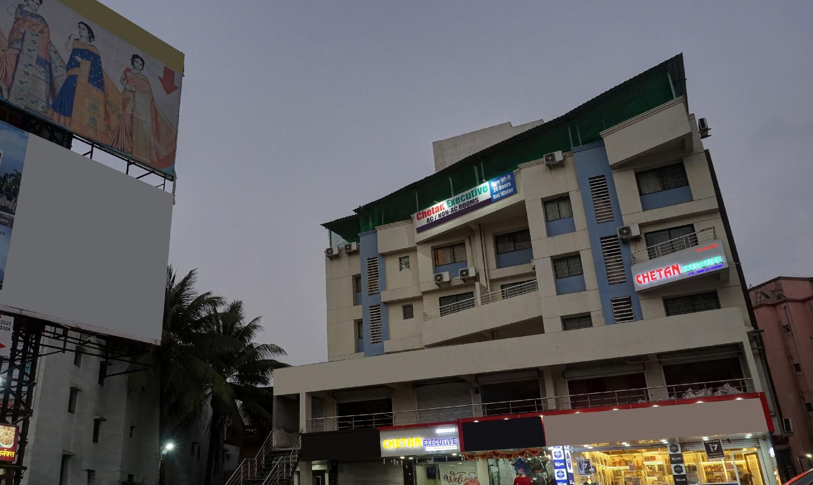 FabHotel Chetan Executive Hadapsar