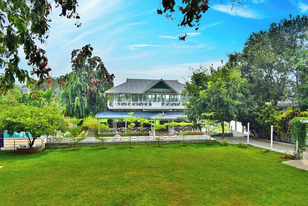 Mgm Whispering Wind S Yelagiri — Vellore