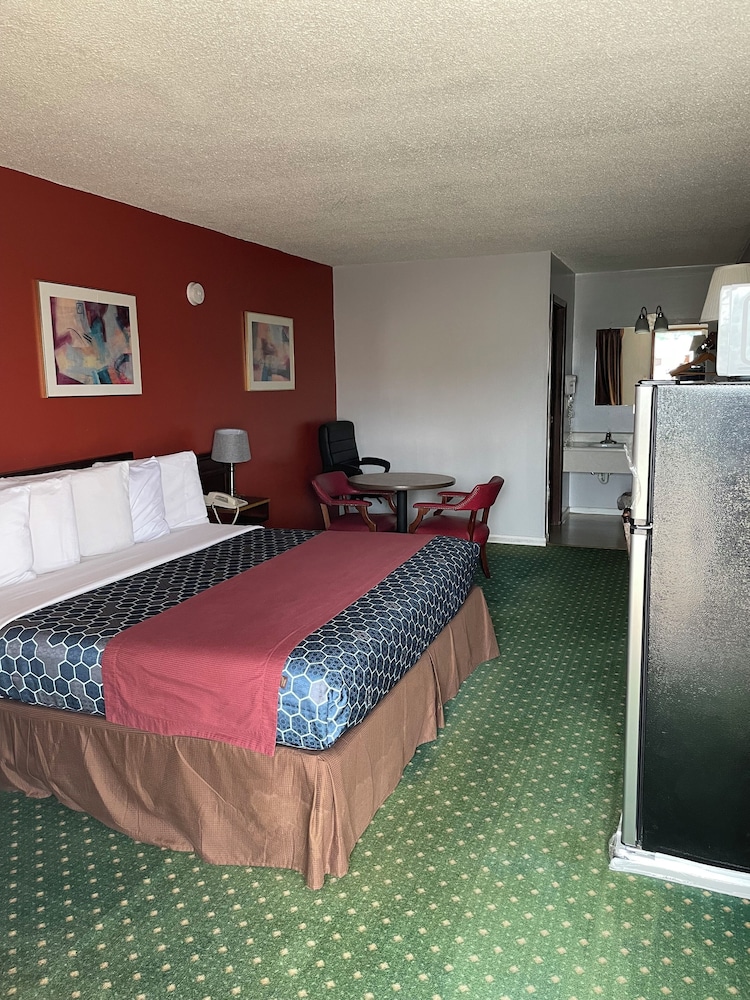 Budget Host Inn Greenup - photo 55