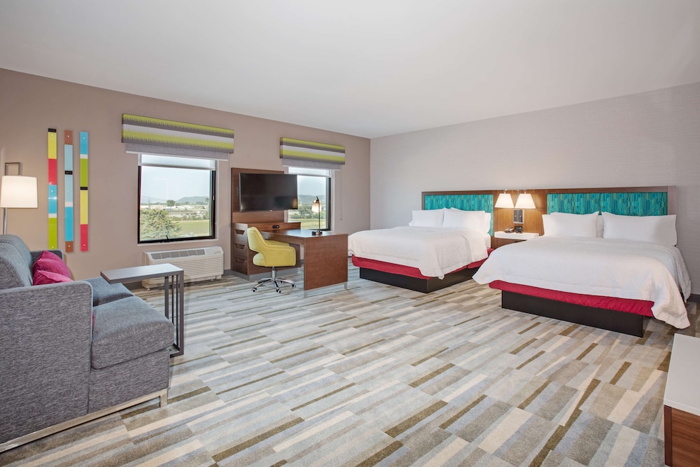 Hampton Inn & Suites Watsonville - photo 26