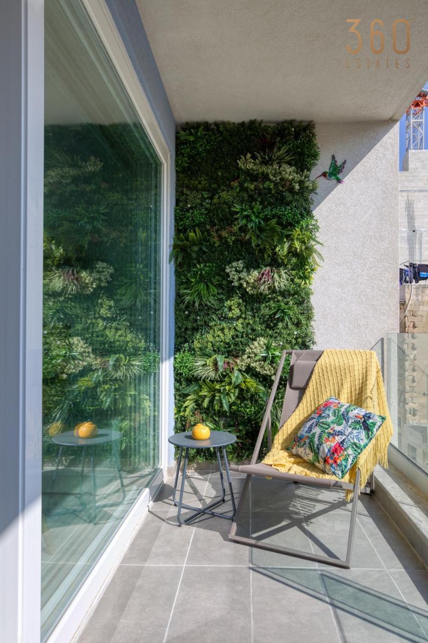 Stylish & Authentic 1BR with Terrace in Sliema by 360 Estates — 4-Star Luxury Hotel in Sliema, Malta