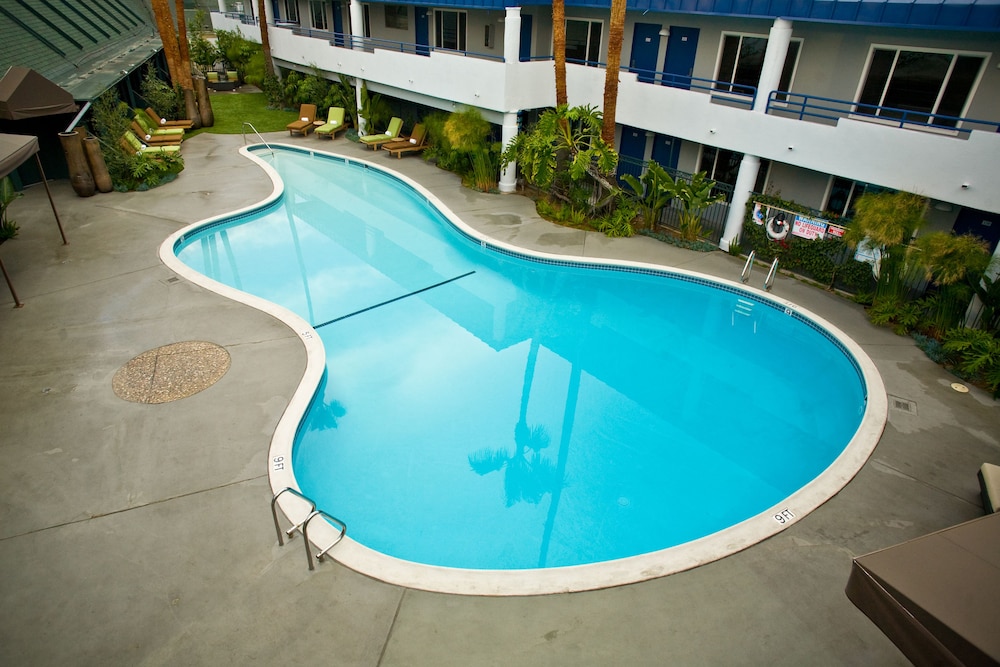 Hotel Current - photo 34