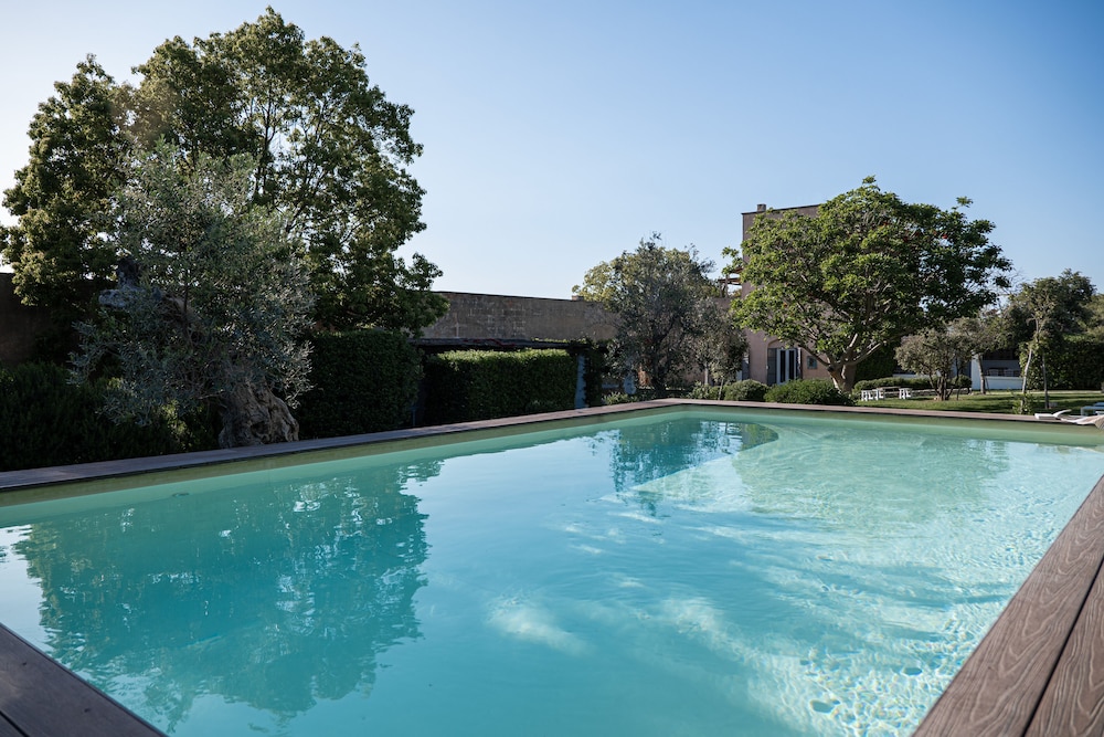 Masseria Li Foggi - carbon neutral hotel in Gallipoli
