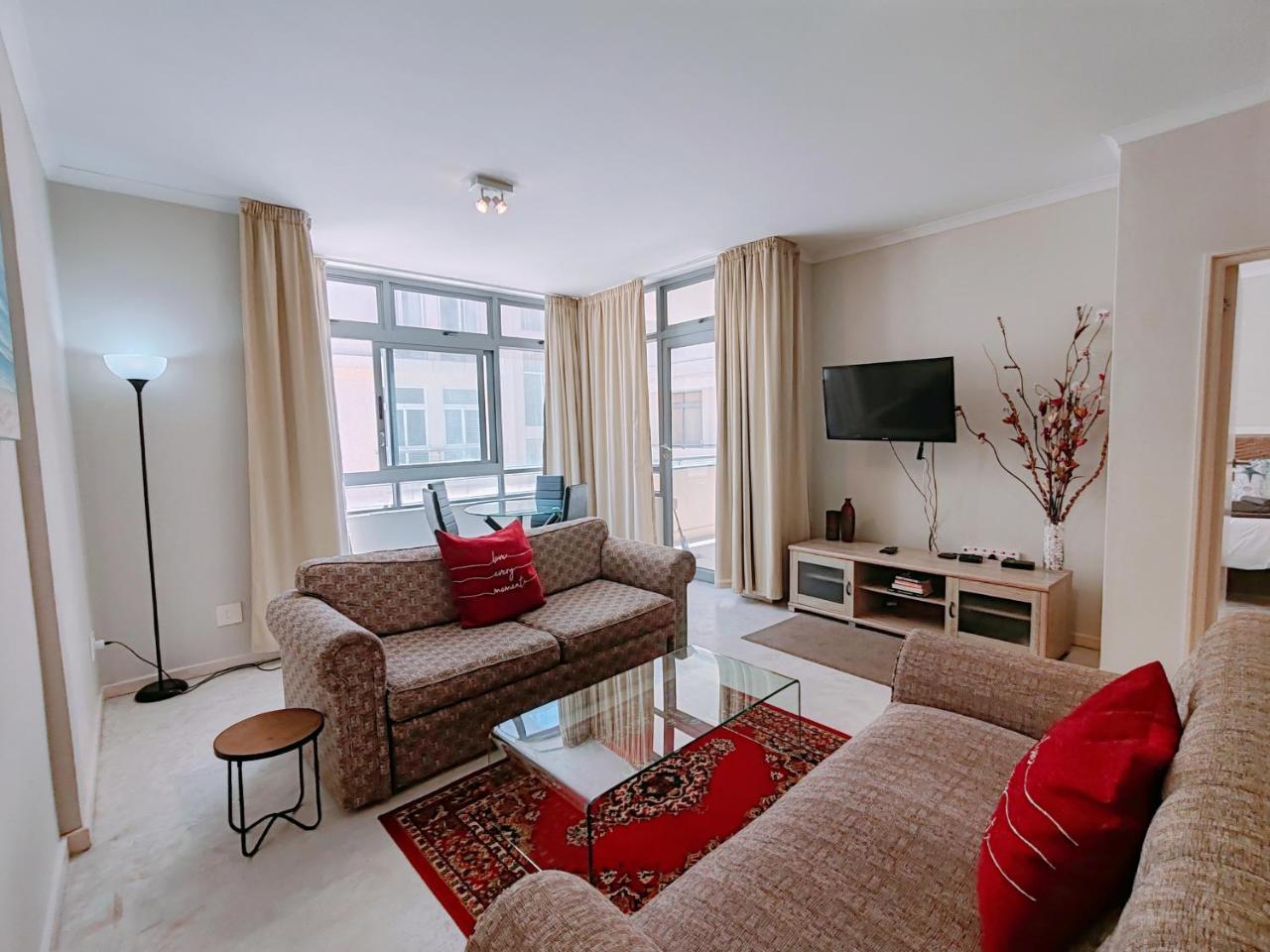 Oceans Place Empire Apartment
