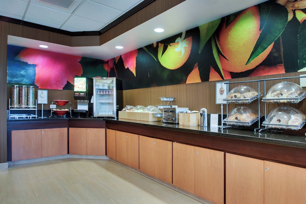 Fairfield Inn & Suites by Marriott Ottawa Starved Rock Area - photo 40