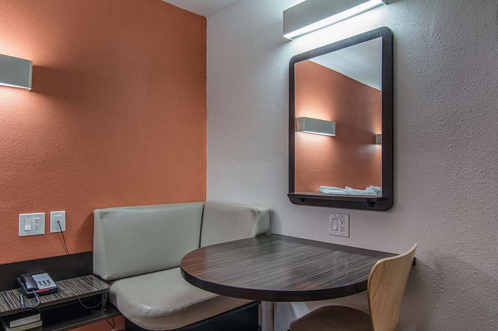 Motel 6 Texarkana AR - photo 9