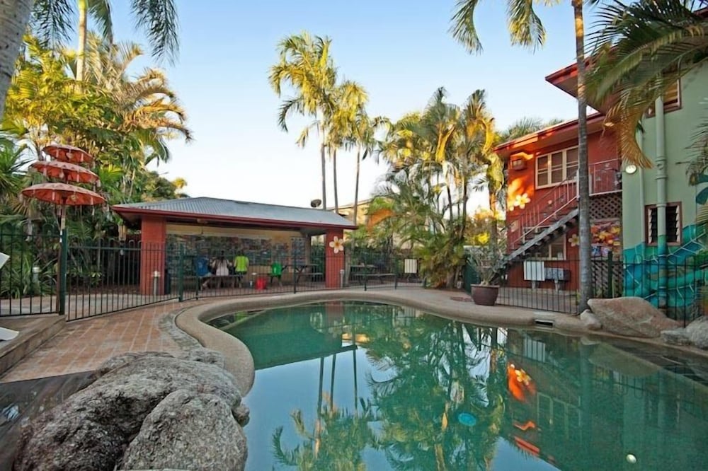 Travellers Oasis Hostel — Parramatta Park — photo 2