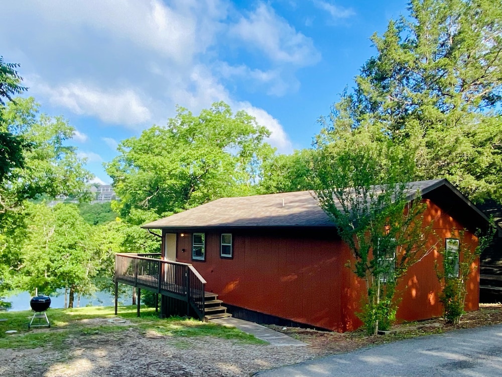 Calm Waters Cabin Resort - photo 27