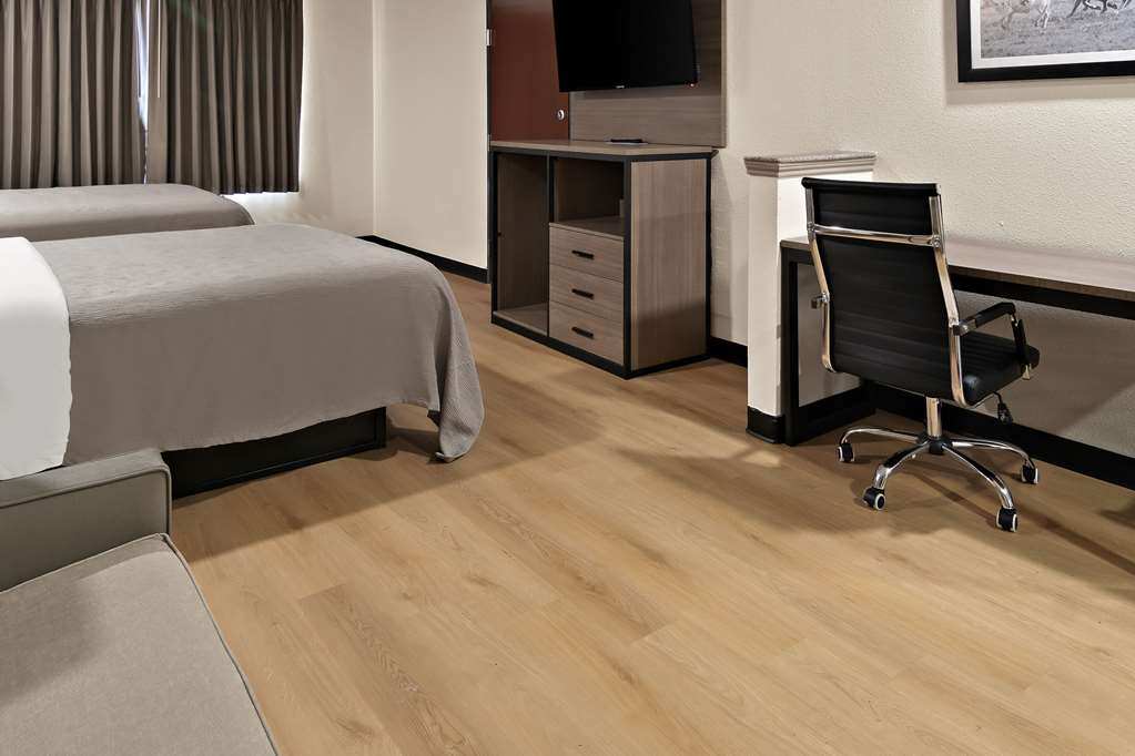 Quality Inn & Suites Weatherford - photo 11