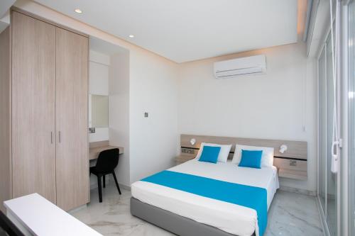 Les Palmiers Sunorama Beach Apartments