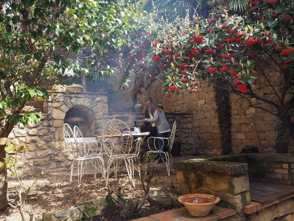 Vilosell Wine Hotel — Lleida
