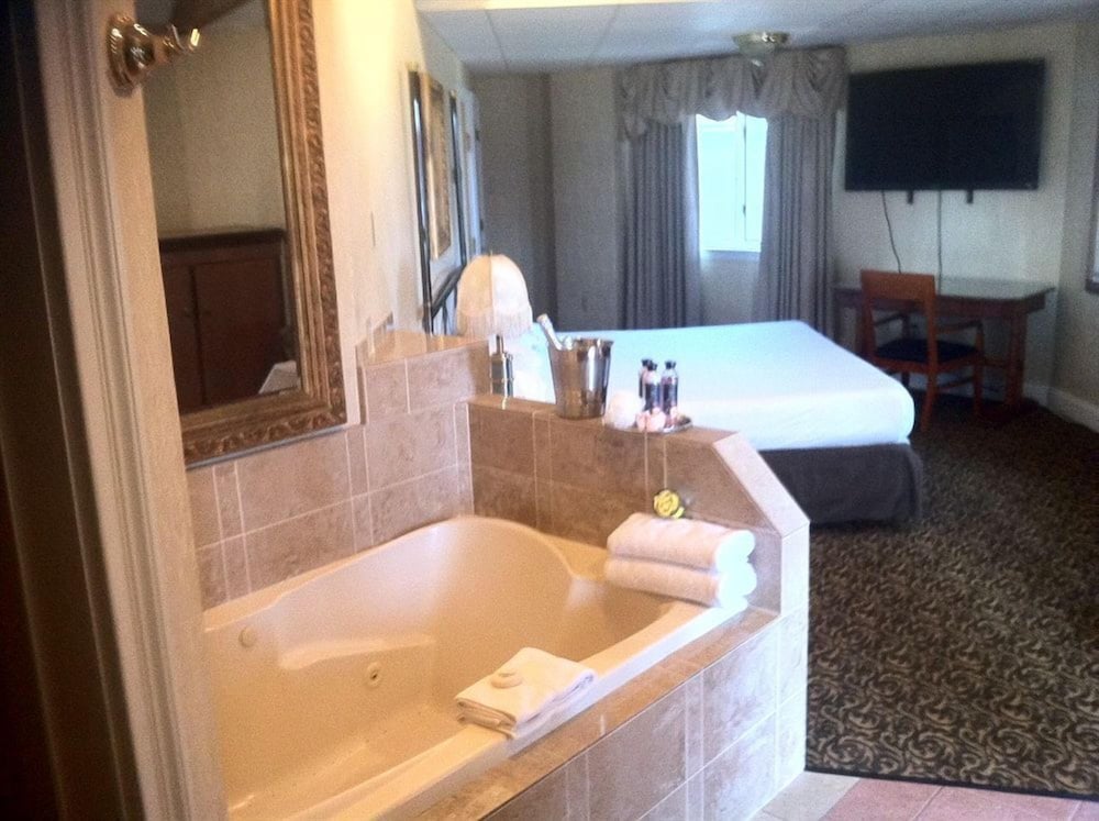Cedar Park Inn - photo 20