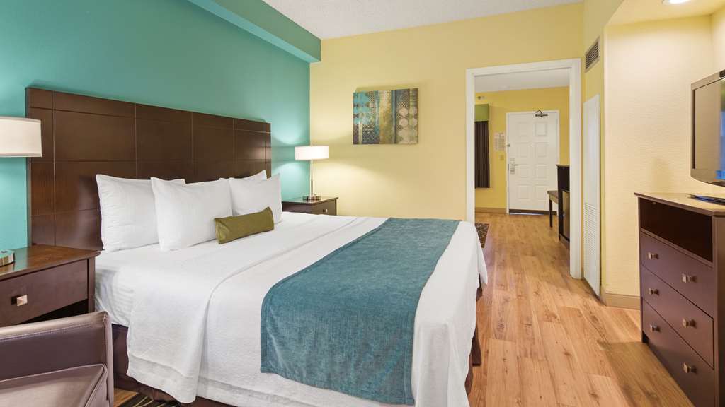 Best Western Plus Deerfield Beach Hotel & Suites - photo 8