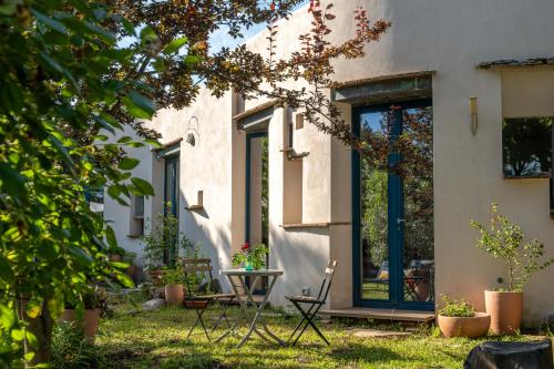 Borgo Del Mastro E la Vostra Vacanza Bucolica — 4-Star Luxury Hotel in Trevignano Romano, Italy