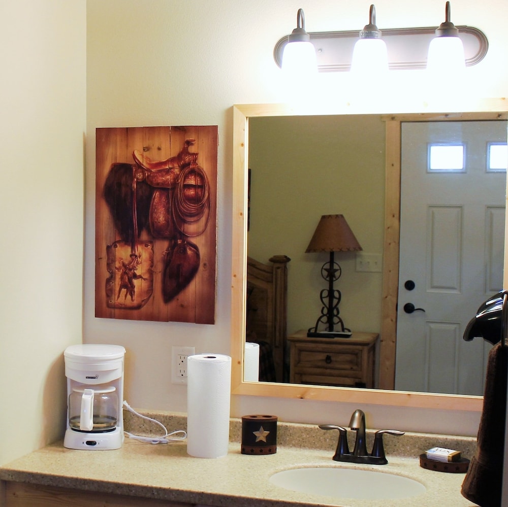 Custom Touch Village Bay City - photo 13