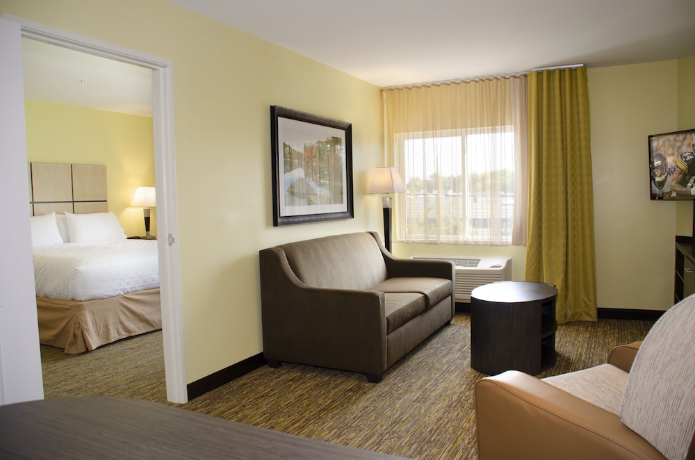 Candlewood Suites Lancaster West an IHG Hotel - photo 2