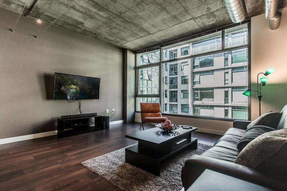 Met Lofts Downtown LA - photo 3