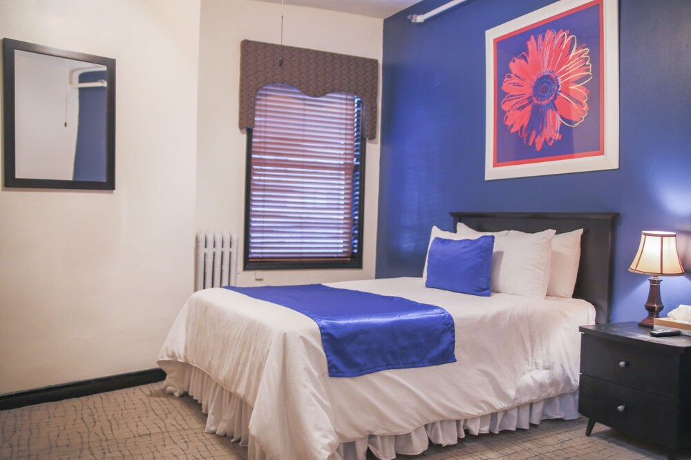 Royal Park Hotel and Hostel - photo 33
