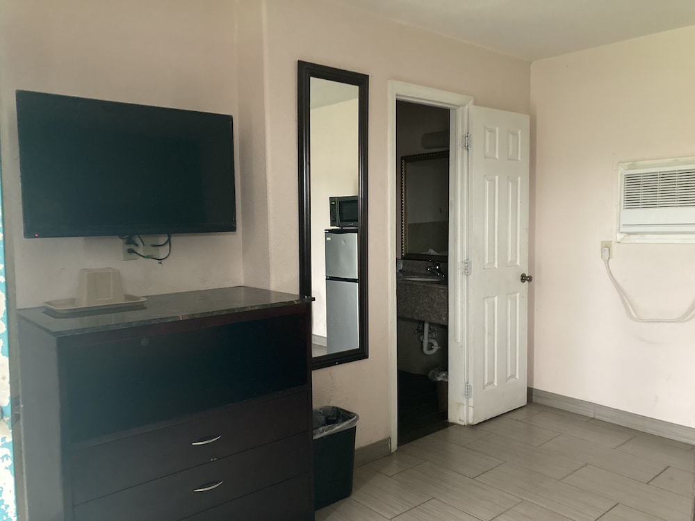 Capri motel — Alice — photo 3