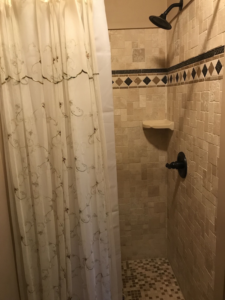 Armour's Hotel - photo 31