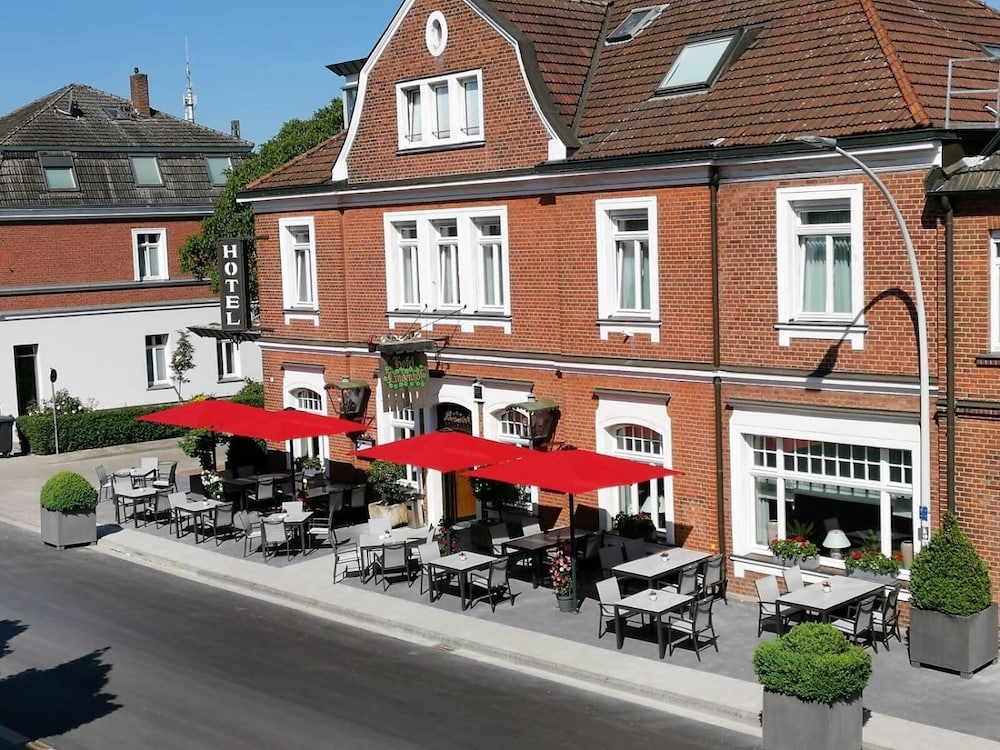 Hotel Lindenhof — 4-Star Luxury Hotel in Emsdetten, Germany