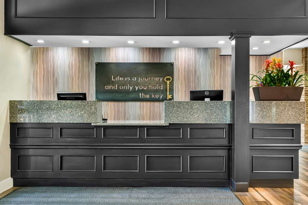 Best Western Okemos East Lansing Hotel & Suites - photo 13