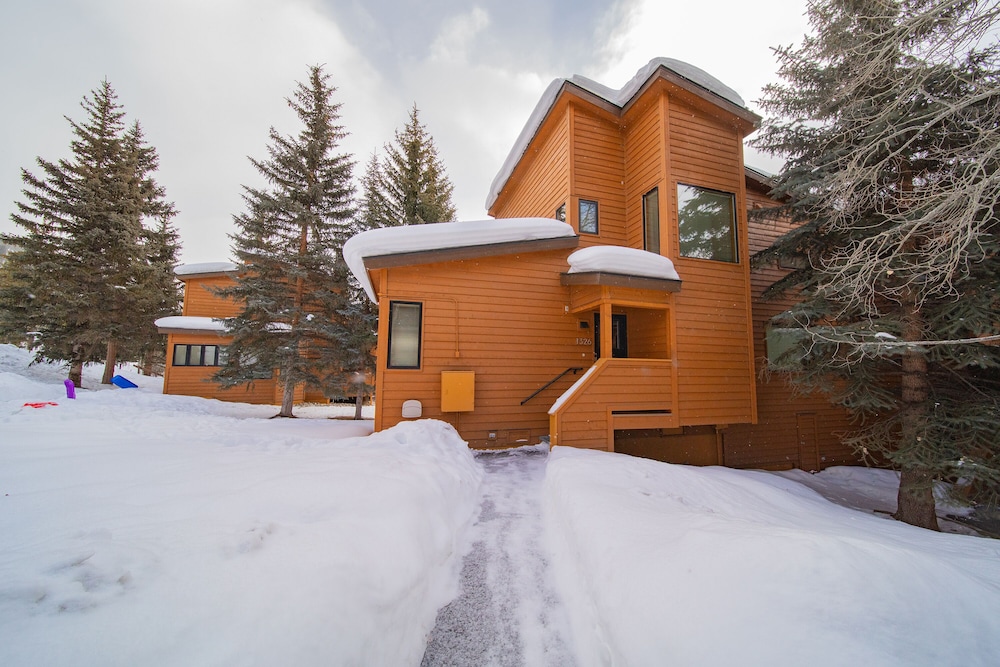 Tennis Townhomes 1326 - photo 43