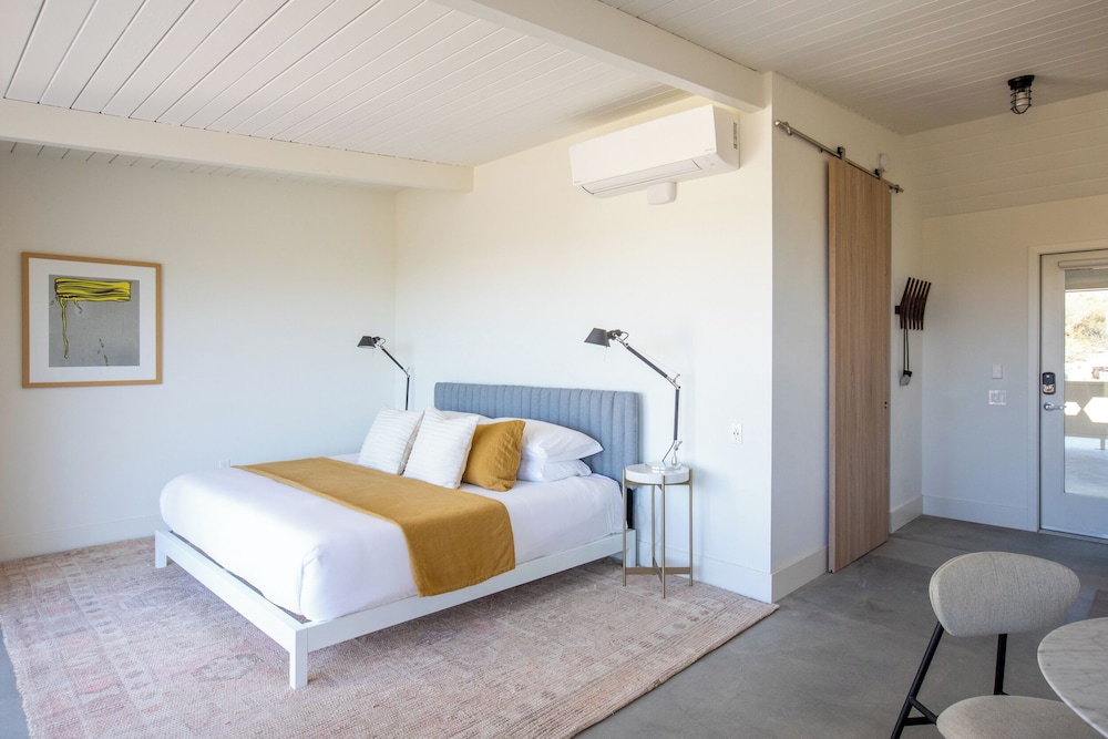 The Bungalows by Homestead Modern at The Joshua Tree Retreat Center - photo 15