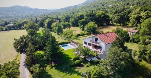 Kuća Sonja - last minute hotel in Lupoglav