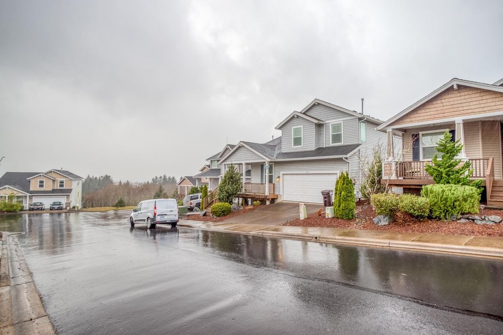 Netarts Sundown Meredith Lodging — Tillamook