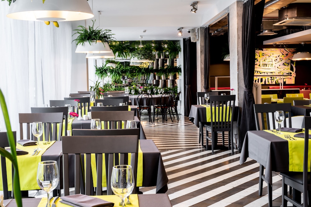 מזון ומשקאות