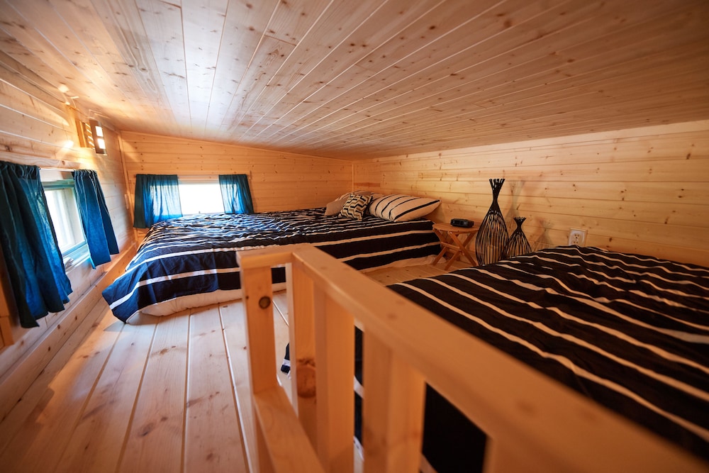 Tuxbury Pond Camping Resort Cottage - photo 18